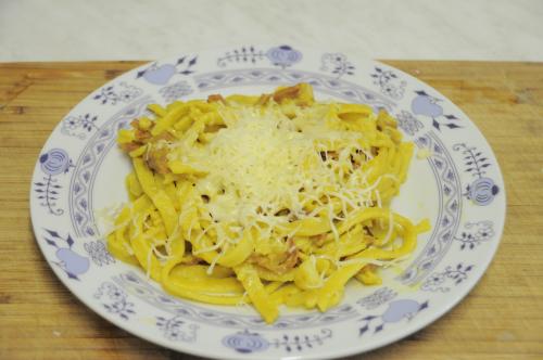 Domácí těstoviny s kari-jogurtovou zálivkou – Snadné recept z Itálie kuchyně, hotový za 45 - 60 minut